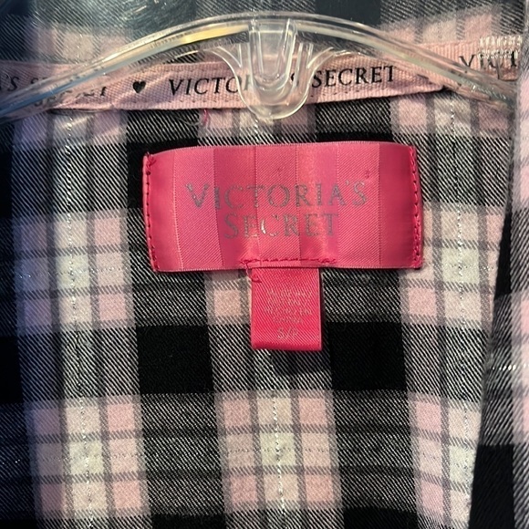 Victoria Secret Pajama Top black white pink plaid roll tabs sleeves Size S - Picture 4 of 13